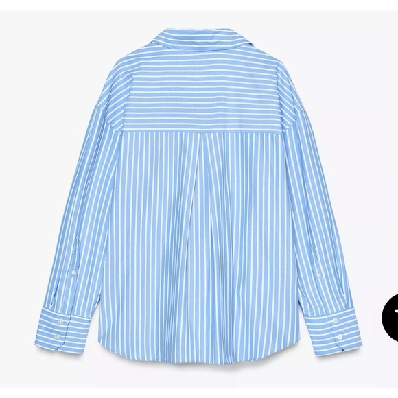 ZARA V-neck lapel collar shirt with long sleeves. Front button closure. - Picture 4 of 7